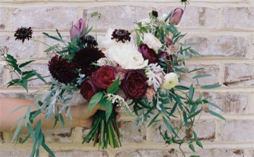 2025年农历七月廿七是不是结婚吉日 适不适合办喜事